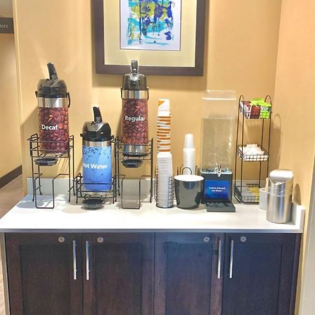 Comfort Inn & Suites Airport North YYC Eksteriør billede