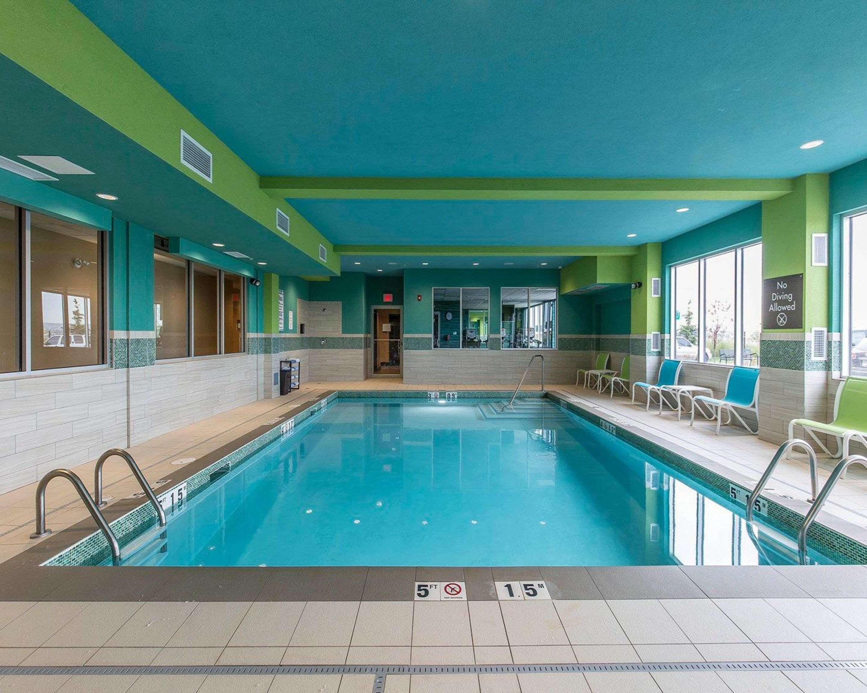 Comfort Inn & Suites Airport North YYC Eksteriør billede