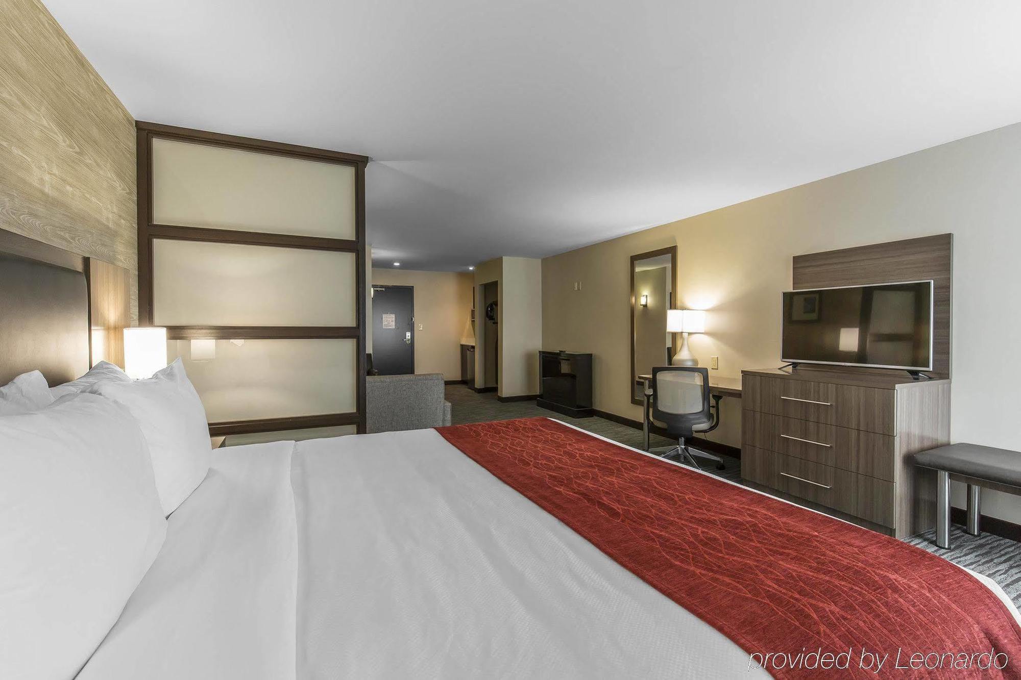 Comfort Inn & Suites Airport North YYC Eksteriør billede