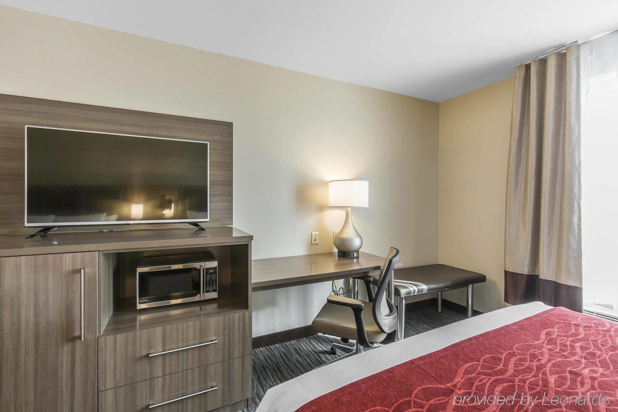 Comfort Inn & Suites Airport North YYC Eksteriør billede
