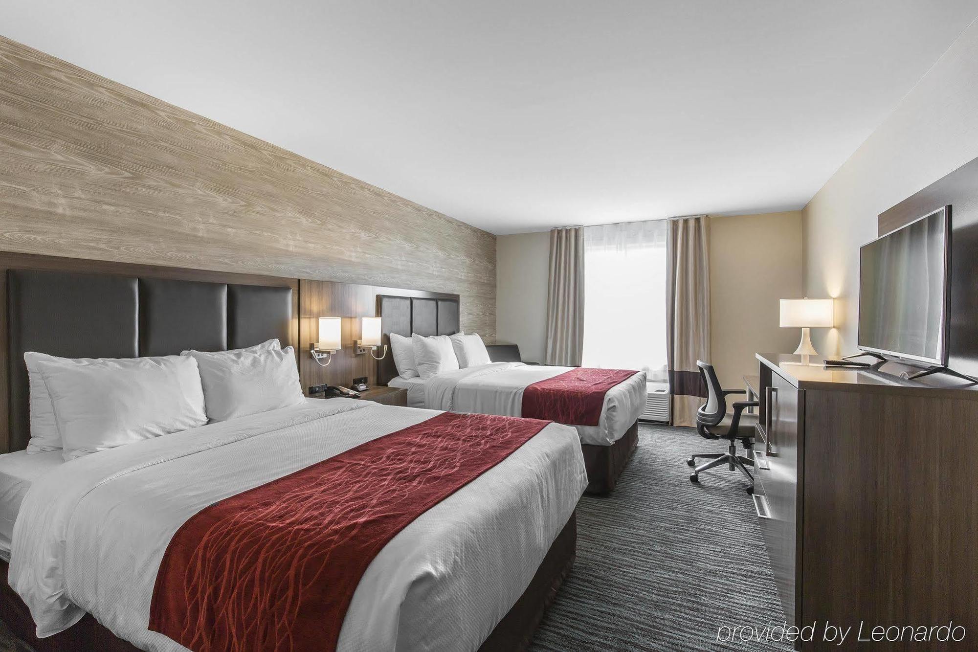 Comfort Inn & Suites Airport North YYC Eksteriør billede